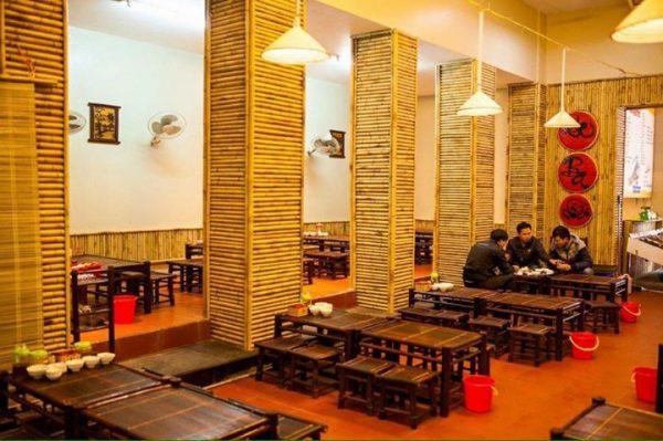 Trang trí nhà hàng quầy bar bằng tre trúc