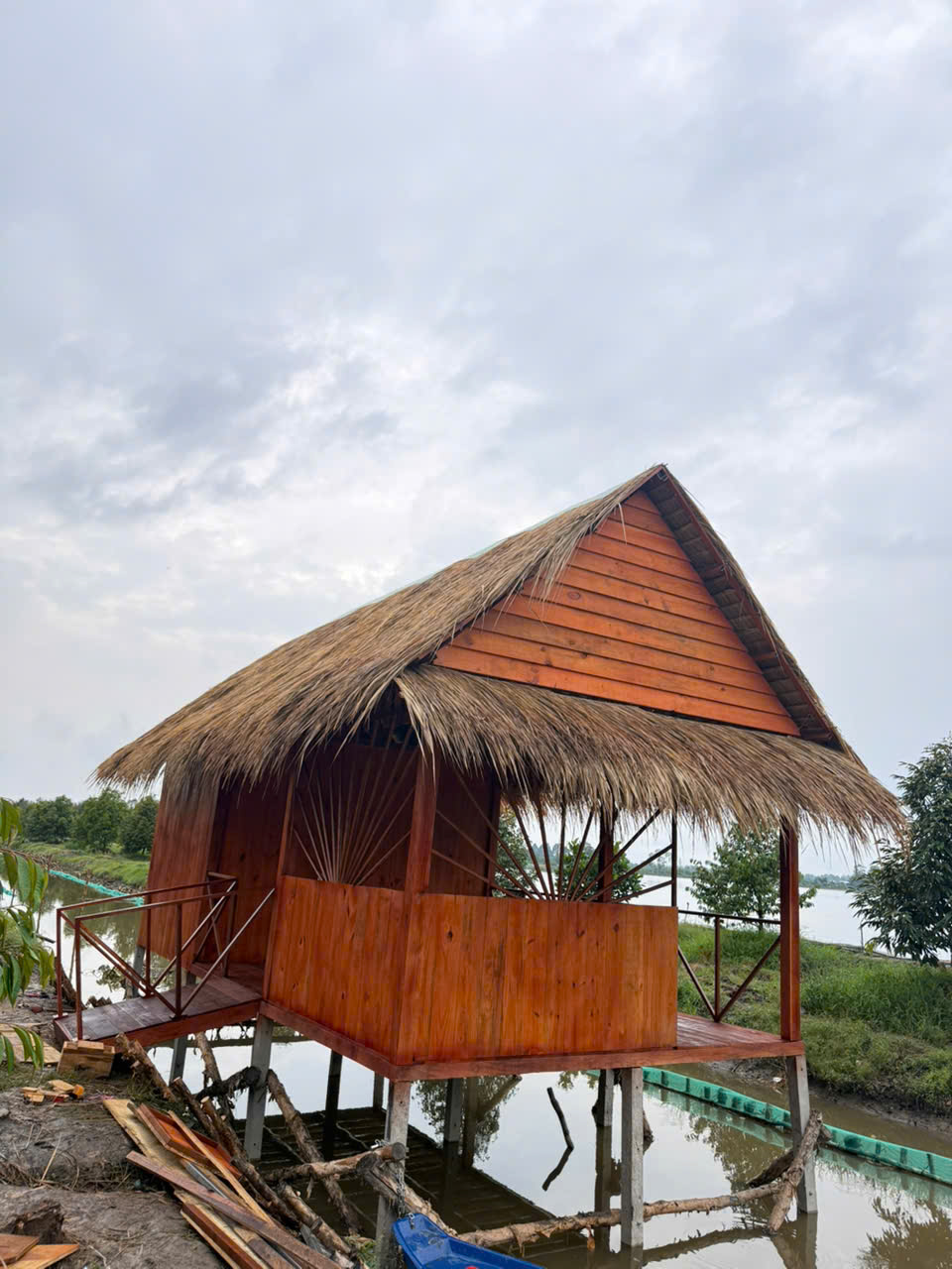 Thi công chòi lá nhà lá đẹp tiết kiệm (Phần 2)