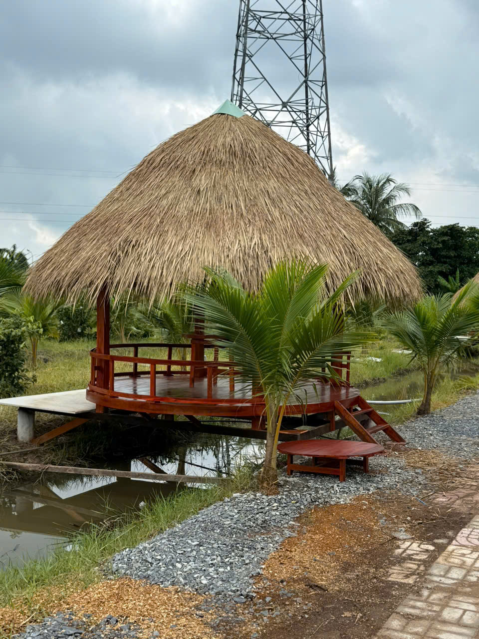 Làm mái lá dừa cho quán cafe – Uy tín, giá tốt (Phần 1)